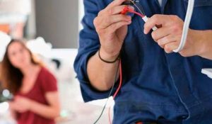 Где можно вызвать электрика на дом