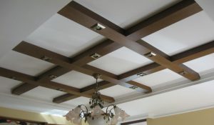 Варианты отделки потолка